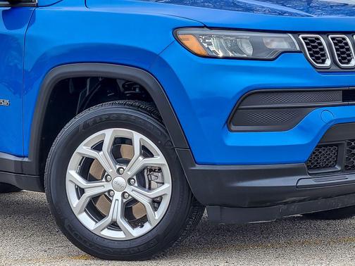 Hydro Blue Pearlcoat 2024 Jeep Compass Sport