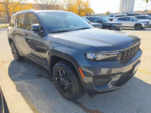 2025 Jeep Grand Cherokee Altitude