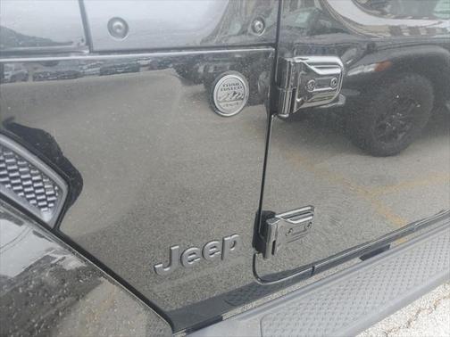 2025 Jeep Gladiator Sport
