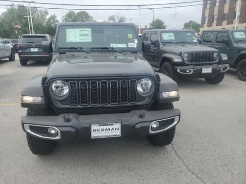 2025 Jeep Gladiator Sport