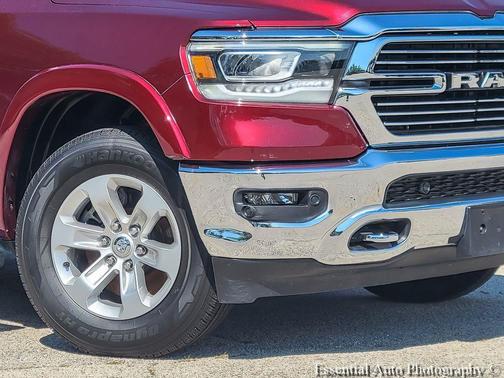 Delmonico Red Pearlcoat 2022 RAM 1500 Laramie