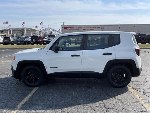 Photo 4 of 18 of 2017 Jeep Renegade Sport