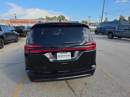 2026 Chrysler Pacifica L