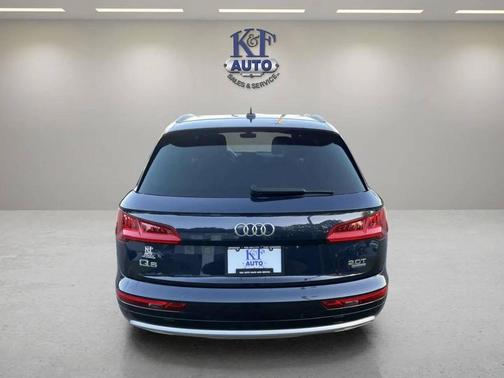 2018 Audi Q5 2.0T Premium Plus
