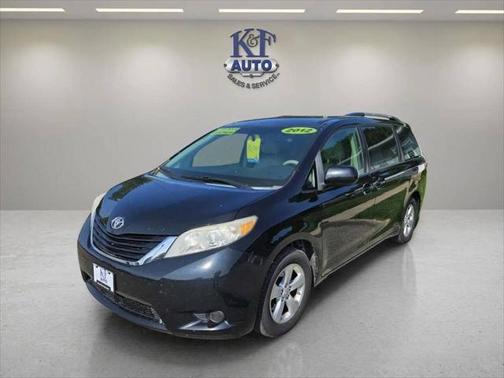 2013 Toyota Sienna LE