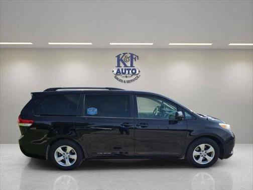 2013 Toyota Sienna LE