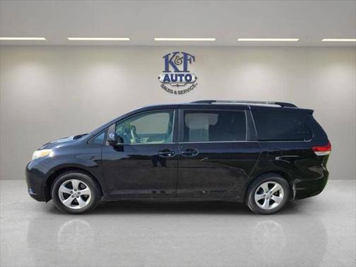 2013 Toyota Sienna LE