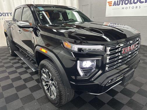 2024 GMC Canyon Denali