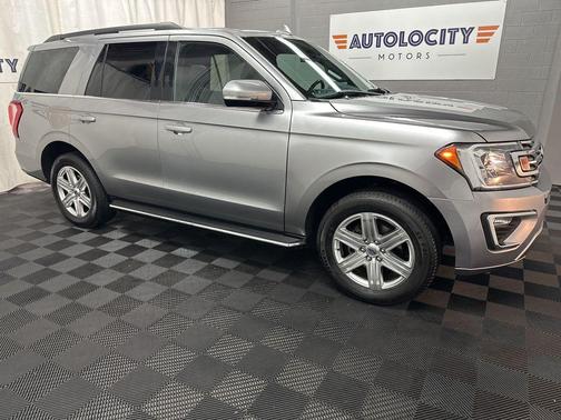 Iconic Silver Metallic 2021 Ford Expedition XLT