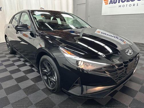 Onyx Black 2023 Hyundai ELANTRA HEV Blue