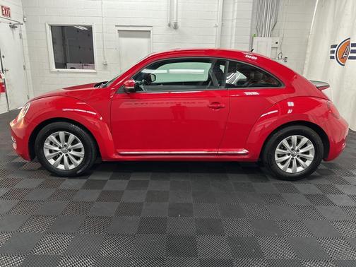 2019 Volkswagen Beetle 2.0T S