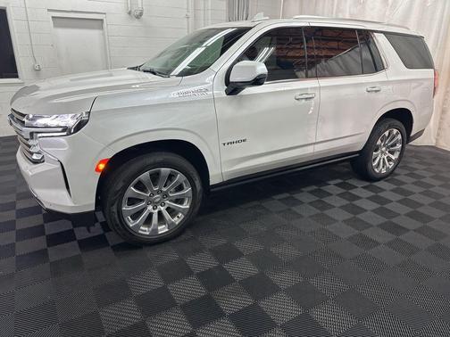 Iridescent Pearl Tricoat 2023 Chevrolet Tahoe 4WD High Country