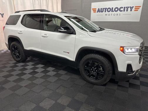 2023 GMC Acadia AWD AT4