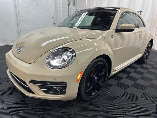 2019 Volkswagen Beetle 2.0T SE