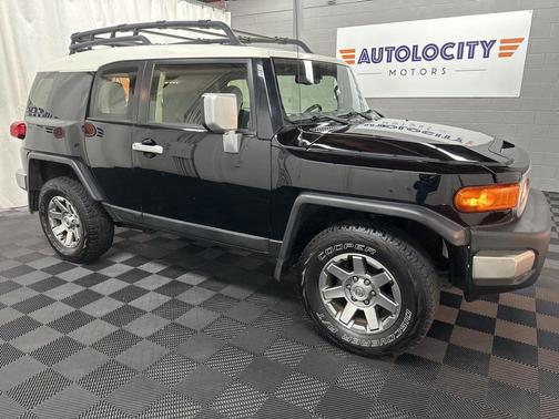 2014 Toyota FJ Cruiser Base