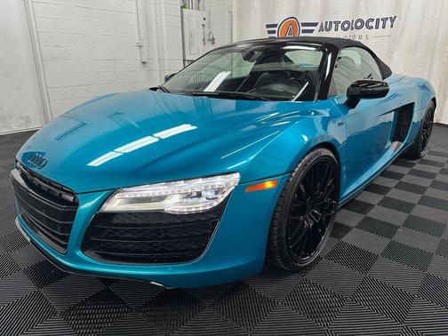 Daytona Gray Pearl 2014 Audi R8 4.2 Spyder quattro