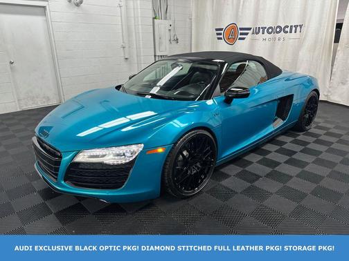 Daytona Gray Pearl 2014 Audi R8 4.2 Spyder quattro