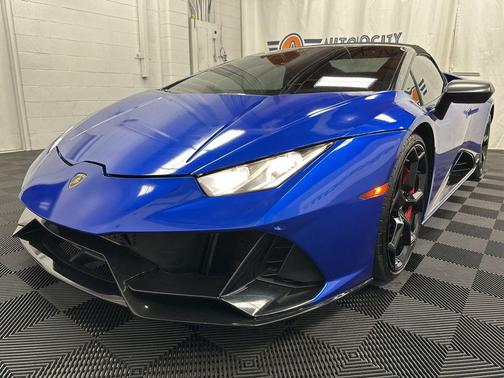 2020 Lamborghini Huracan EVO Base