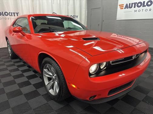 2017 Dodge Challenger SXT