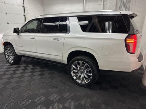 2024 Chevrolet Suburban Premier