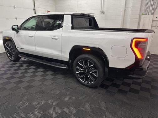 2025 GMC Sierra EV Max Range Denali