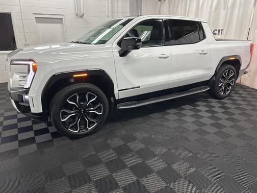 2025 GMC Sierra EV Max Range Denali