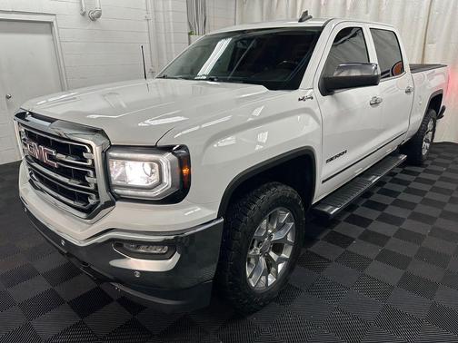 Summit White 2018 GMC Sierra 1500 SLT