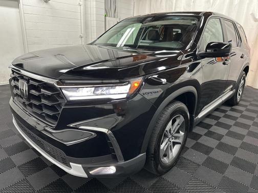 2023 Honda Pilot AWD EX-L 7 Passenger
