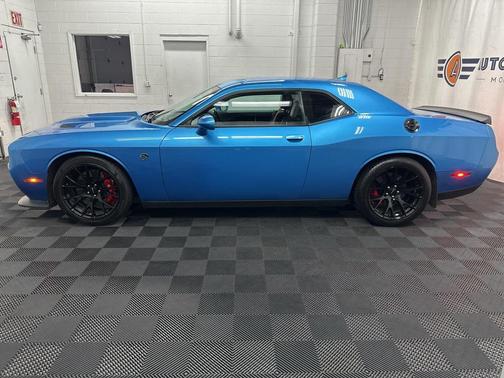 2016 Dodge Challenger SRT Hellcat