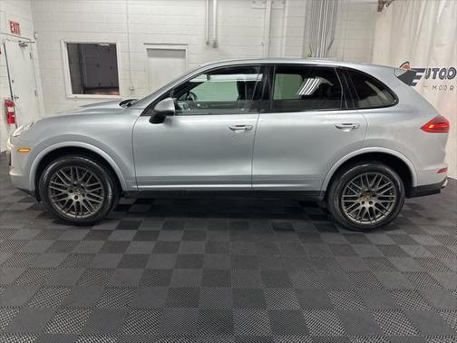 2018 Porsche Cayenne Platinum Edition