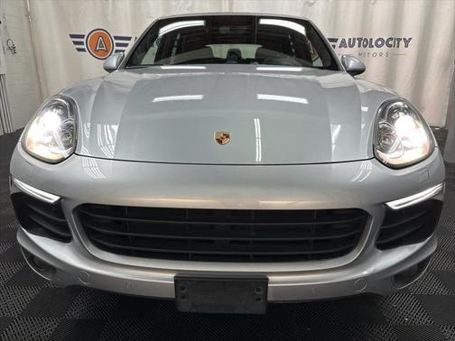 2018 Porsche Cayenne Platinum Edition