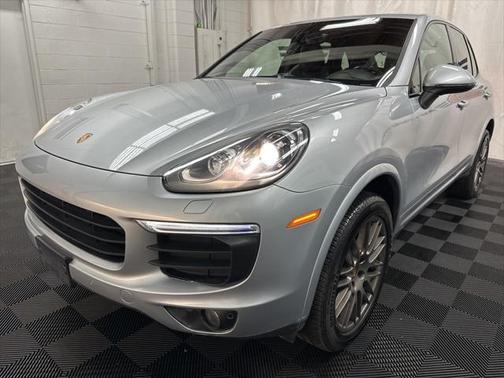 2018 Porsche Cayenne Platinum Edition