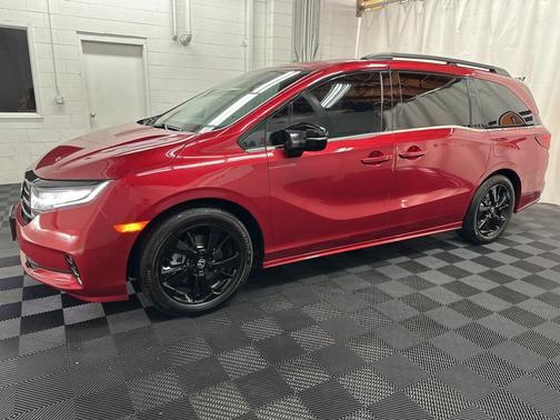 2023 Honda Odyssey Sport