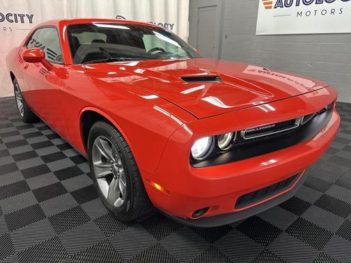 2017 Dodge Challenger SXT