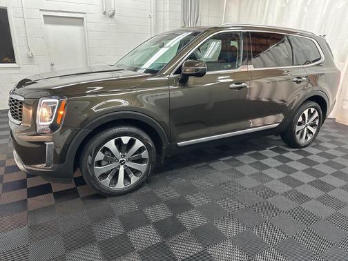 2022 Kia Telluride S