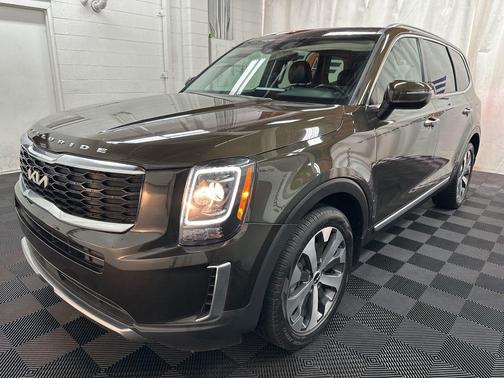 2022 Kia Telluride S