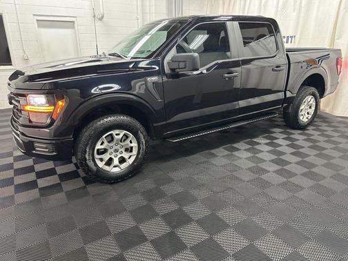 Agate Black Metallic 2024 Ford F-150 XL