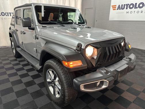 Billet Silver Metallic Clearcoat 2018 Jeep Wrangler Unlimited Sahara