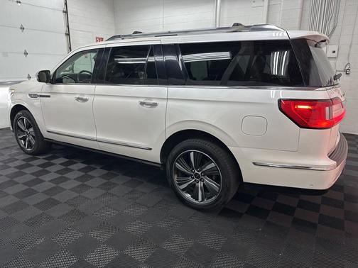 2019 Lincoln Navigator L Black Label