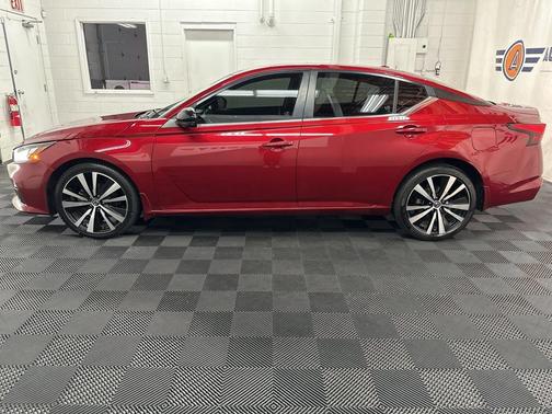 2020 Nissan Altima SR Intelligent AWD