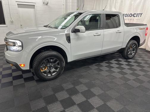 2023 Ford Maverick Lariat