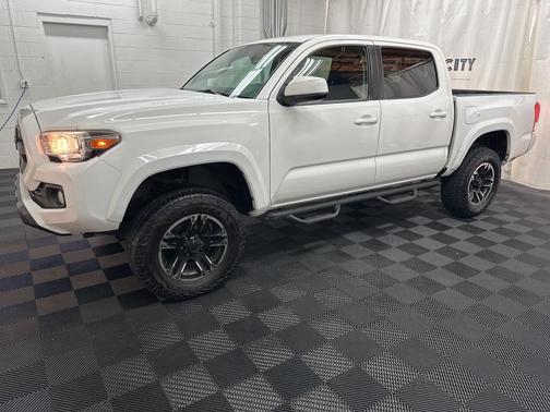 2017 Toyota Tacoma SR5
