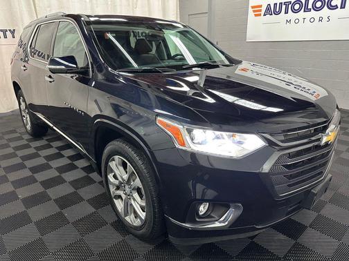Midnight Blue Metallic 2020 Chevrolet Traverse Premier