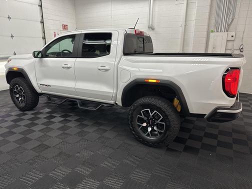 2024 GMC Canyon AT4X