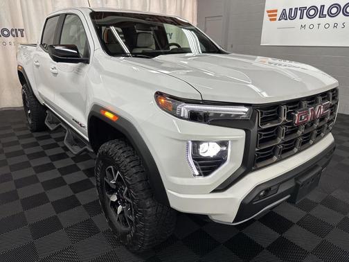 2024 GMC Canyon AT4X