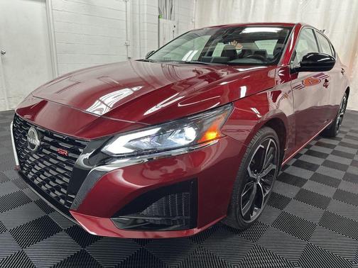2023 Nissan Altima SR Intelligent AWD