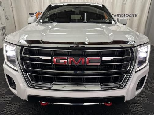 2023 GMC Yukon XL 4WD AT4