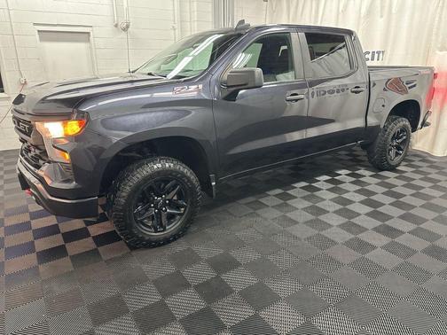 2022 Chevrolet Silverado 1500 Custom Trail Boss