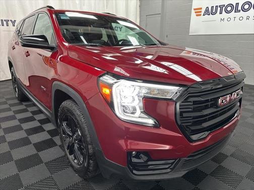 2024 GMC Terrain AWD AT4