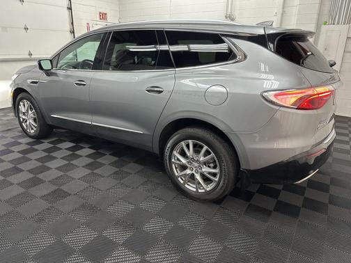 2023 Buick Enclave Premium AWD